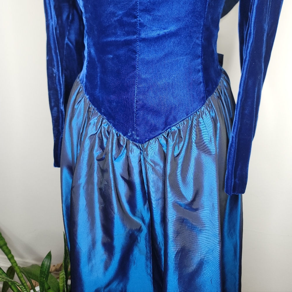 VTG 80s Velvet + Taffeta Bow Dress - Picture 3 of 10